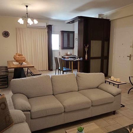 Comfortable Apartment In Kiato المظهر الخارجي الصورة